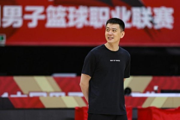 捷希缘配资 辽媒：辽篮总经理刘子庆和主帅杨鸣下周一前往美国考察外援