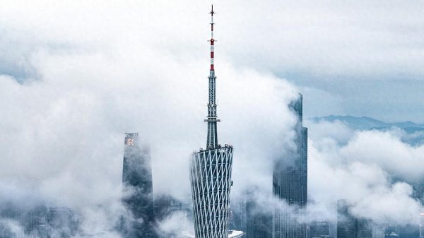 美港通配资 掏空钱包买的200万房子，如今市价100万不到，中产被现实狠狠教育